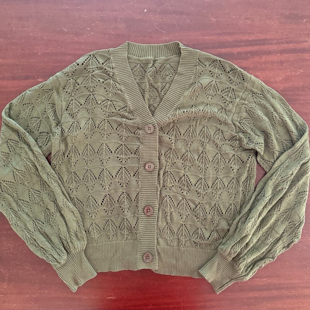 Dokotoo | Women's Green Crochet Button Down Cardigan Sweaters | size Medium